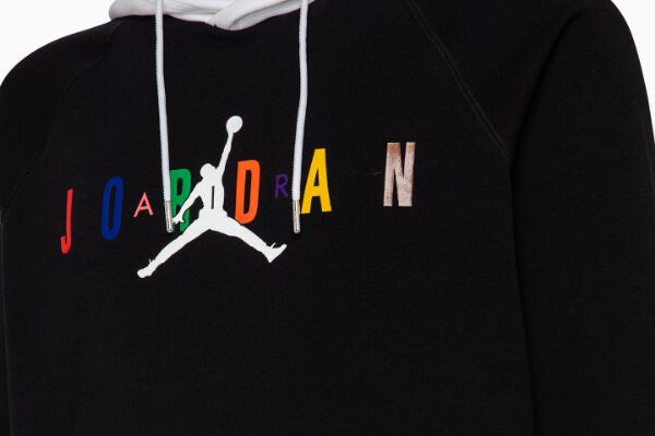 Felpe Jordan della Nike: il capo d'abbigliamento che veste con stile e  personalità | RexPo News